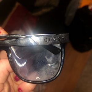 Guess black sun glasses